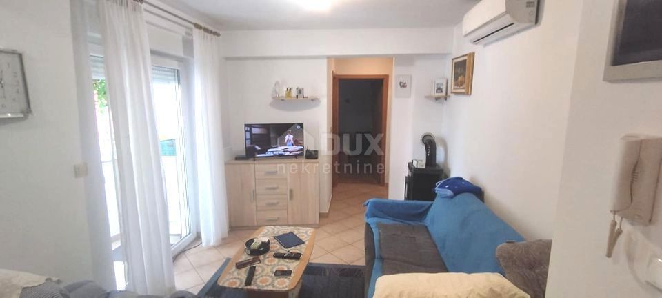 ISTRA, PULA - 1 sobno stanovanje s teraso na Valdebeku, 38 m2 