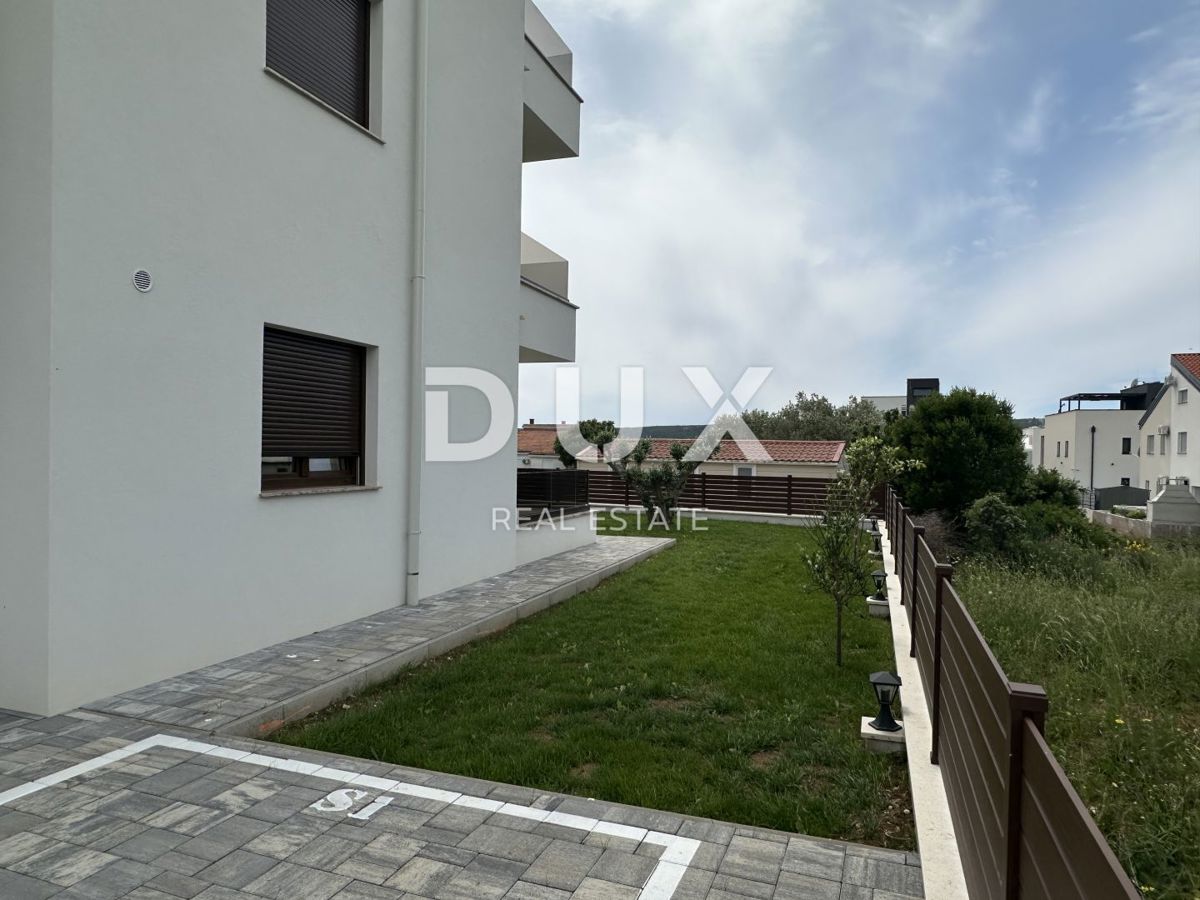 ZADAR, TURANJ - Apartma z vrtom blizu morja S2