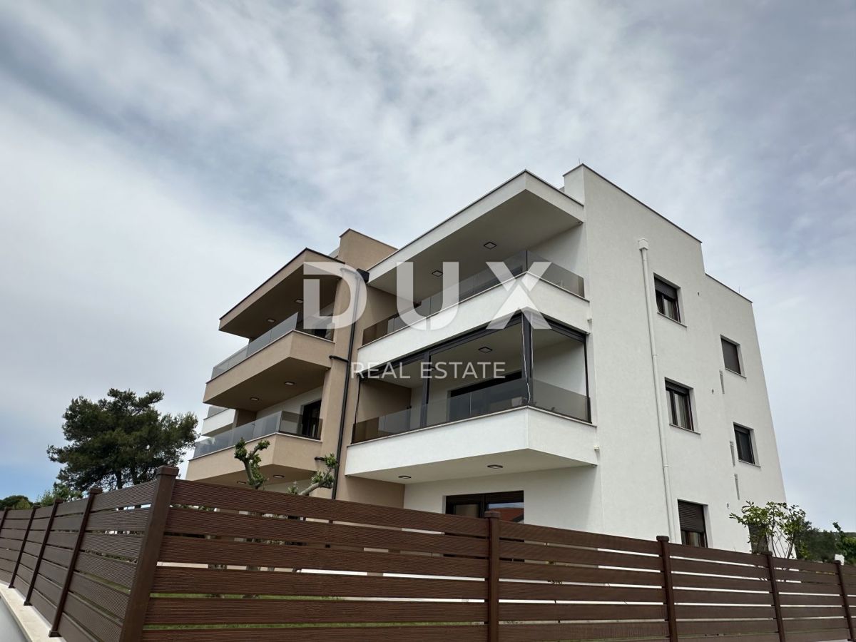 ZADAR, TURANJ - Apartma z vrtom blizu morja S2