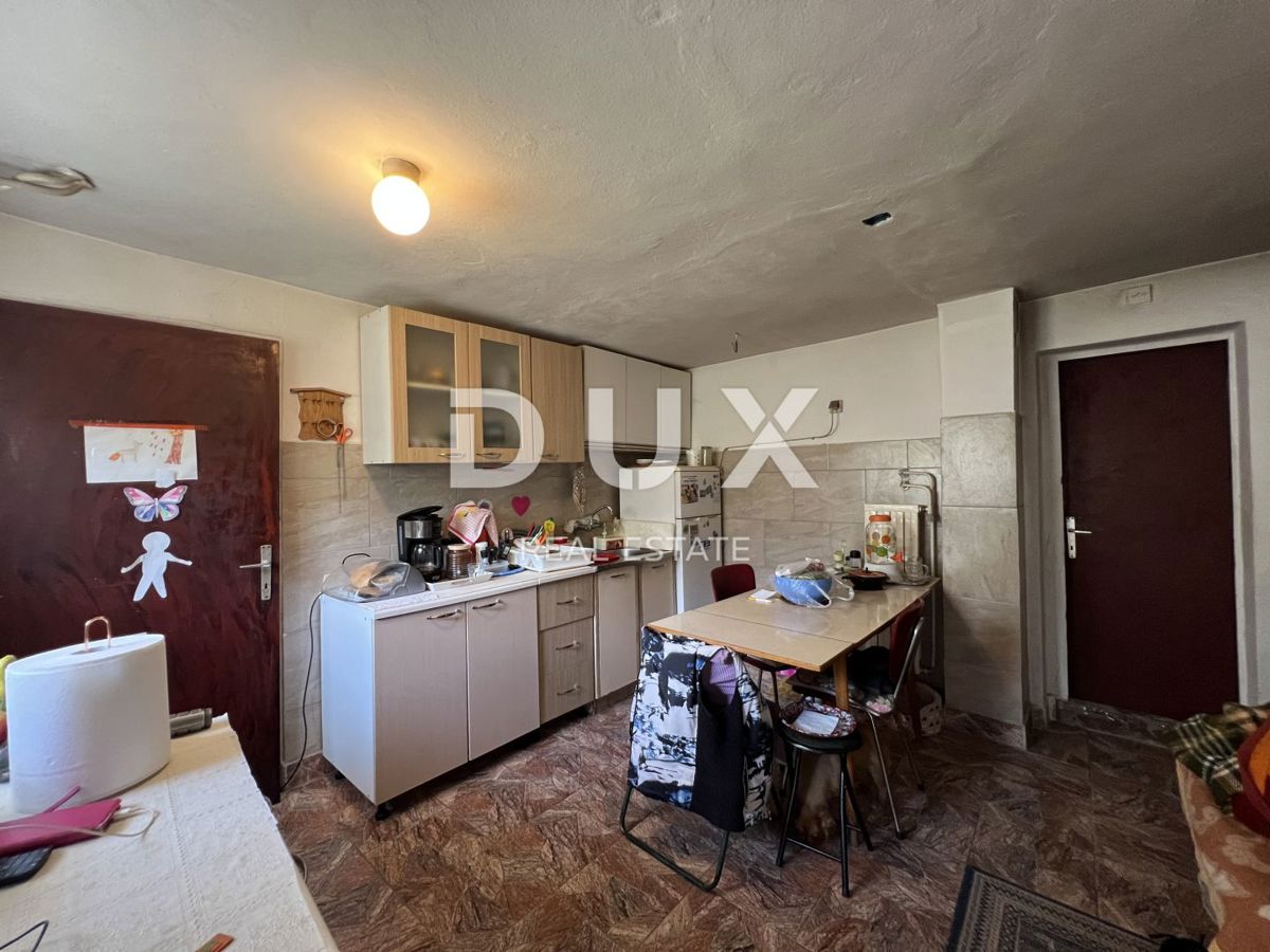 OPATIJA, MATULJI - hiša na parceli 720 m2
