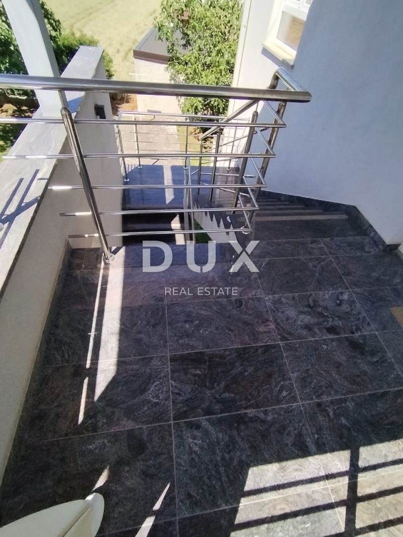 Stanovanje Valdebek, Pula, 250m2