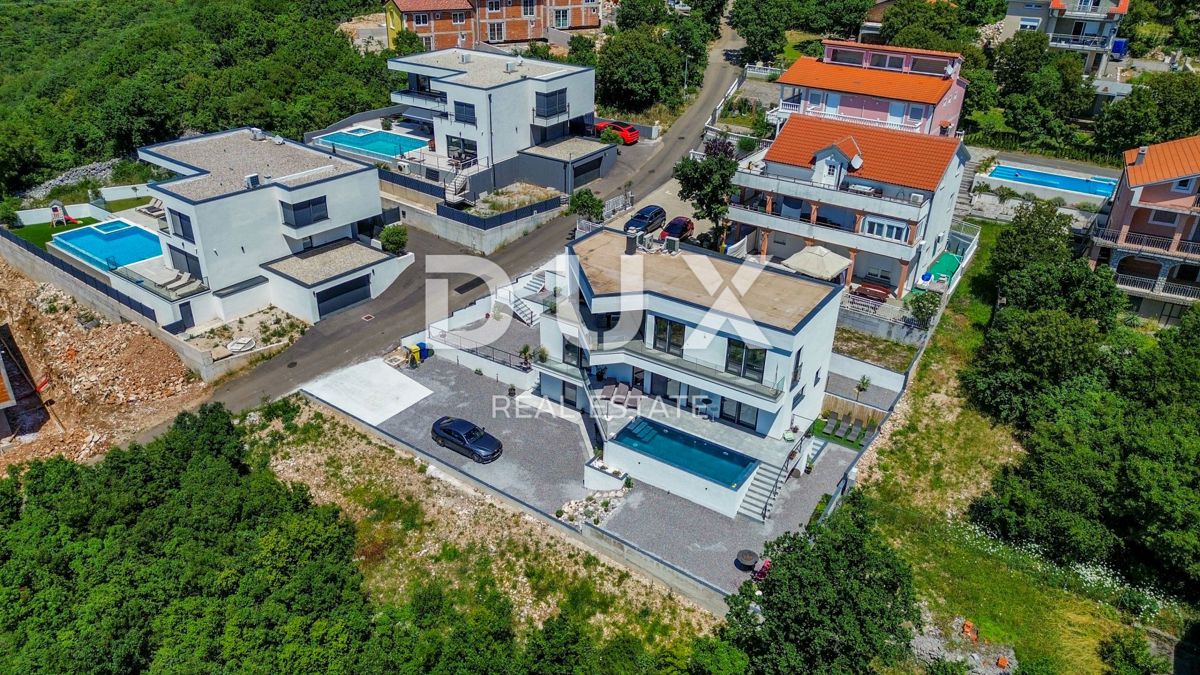 CRIKVENICA, KVARNER - Moderna vila z bazenom in panoramskim pogledom na morje (hiša + stanovanje)