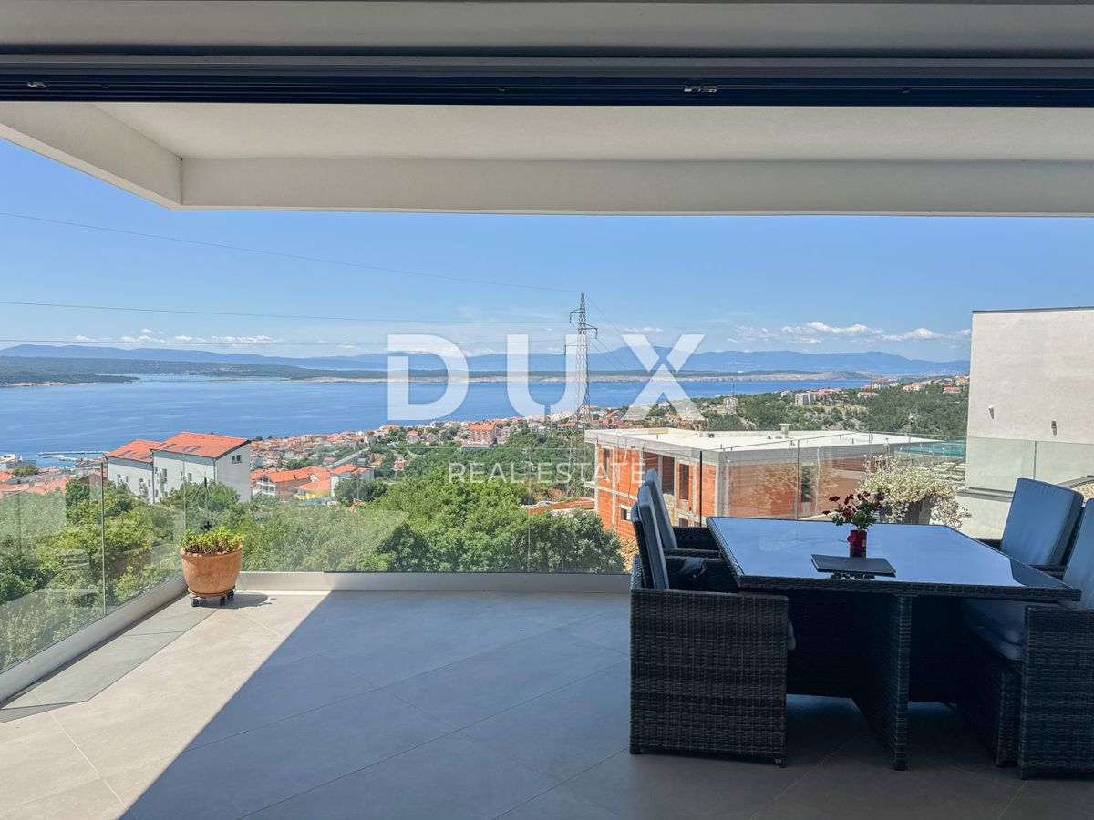 CRIKVENICA, KVARNER - Moderna vila z bazenom in panoramskim pogledom na morje (hiša + stanovanje)