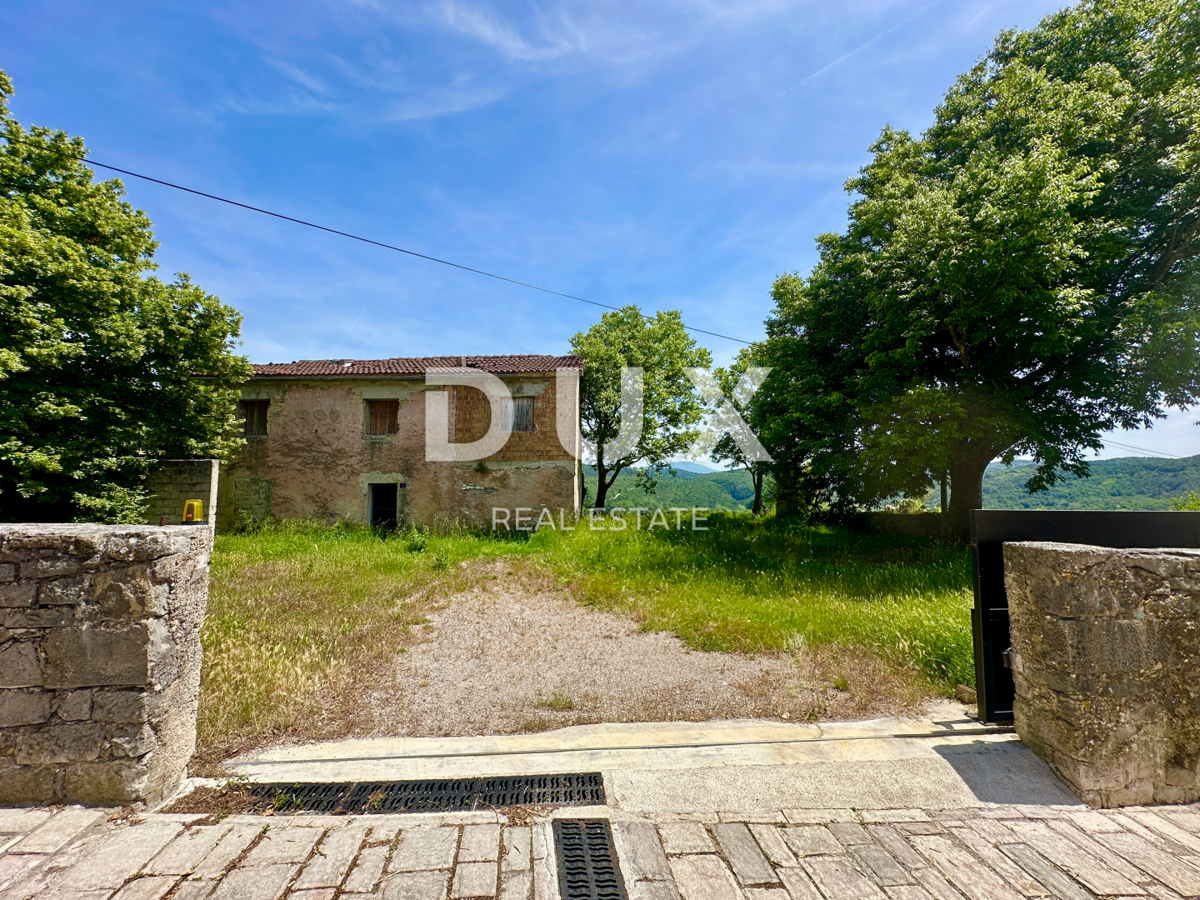 ISTRA, BUZET - Poslovno-stanovanjska stavba v starem mestnem jedru