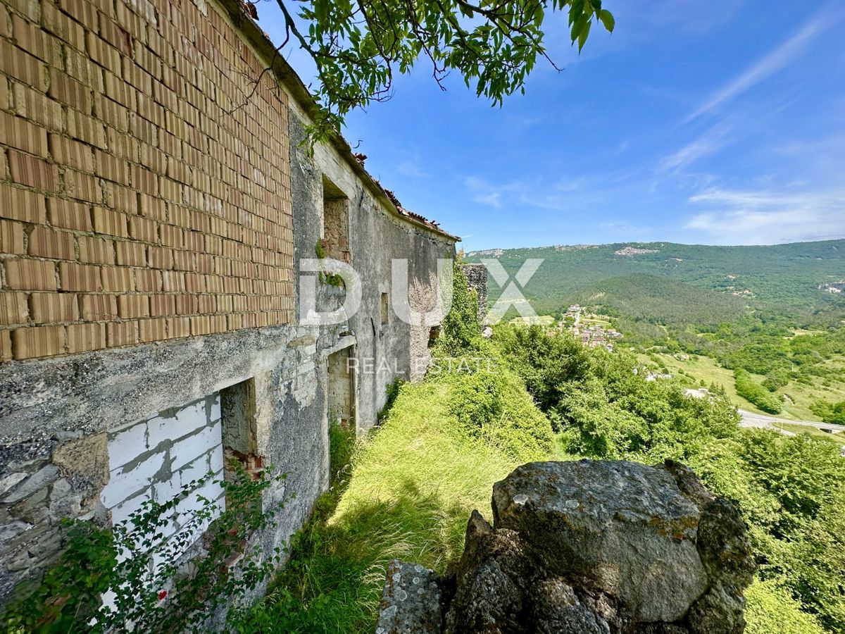 ISTRA, BUZET - Poslovno-stanovanjska stavba v starem mestnem jedru