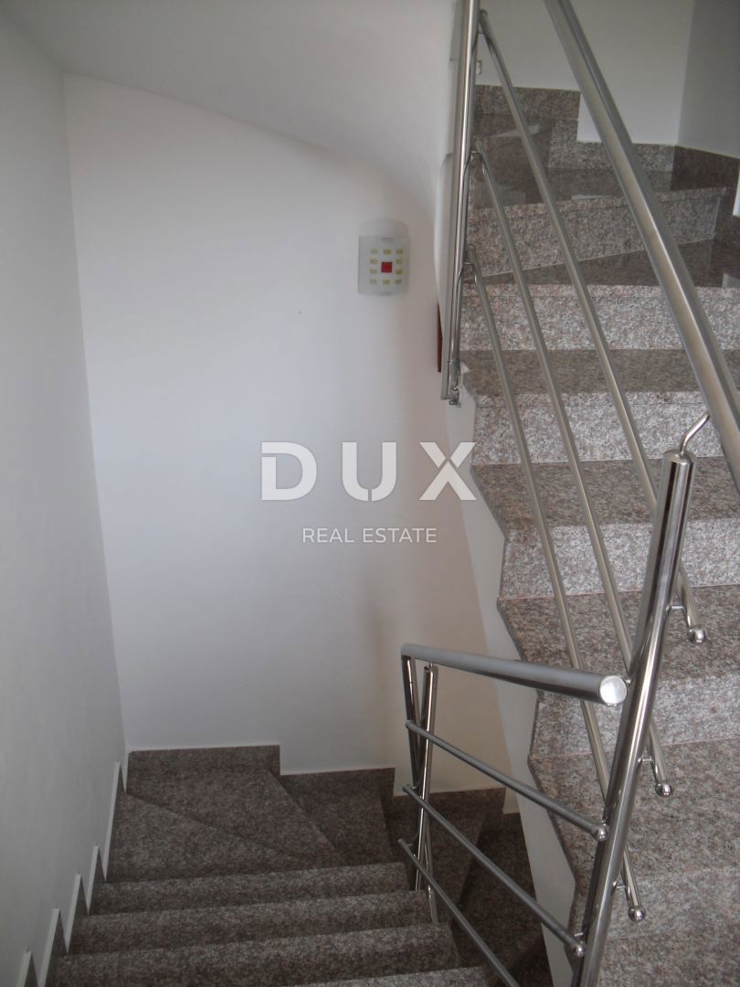 OTOK KRK, MALINSKA - Apartma 2 spalnici + dnevna soba s parkirnim mestom
