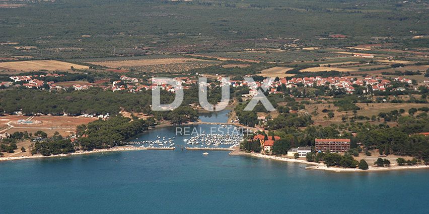 ISTRA, FAŽANA - Kmetijsko zemljišče z vodnjakom
