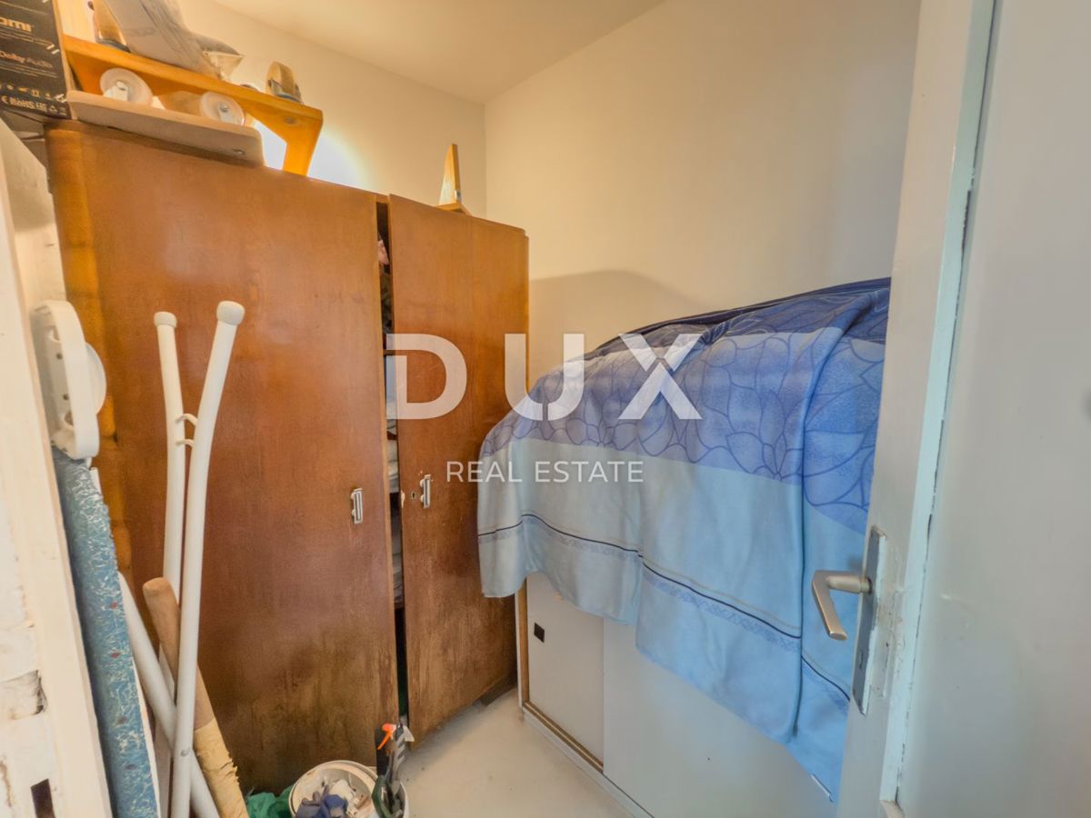NOVI VINODOLSKI - hiša s 4 apartmaji