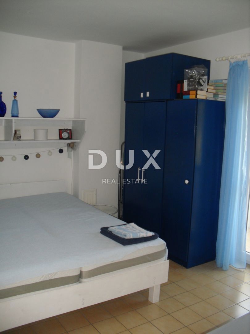MESTO KRK - Apartma 126 m2 z razgledom in 200 m od morja