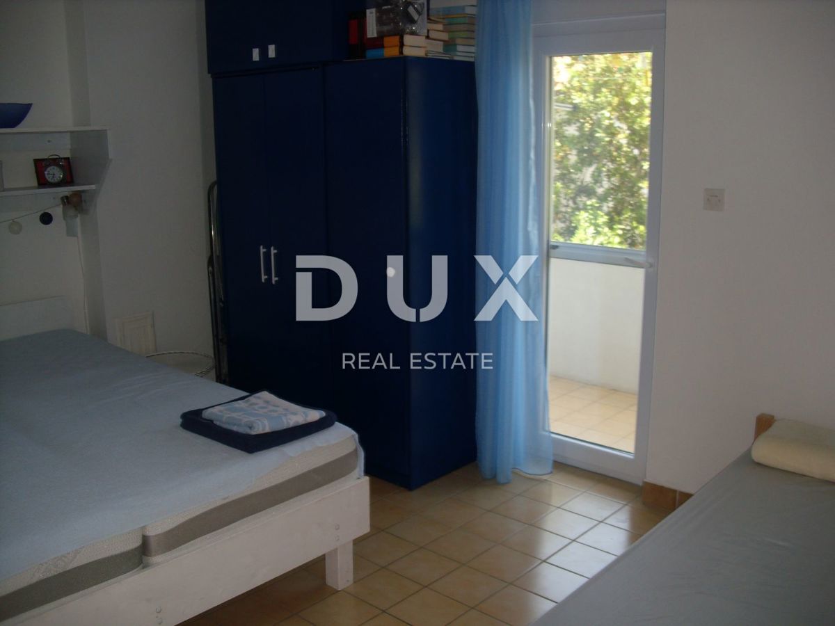 MESTO KRK - Apartma 126 m2 z razgledom in 200 m od morja