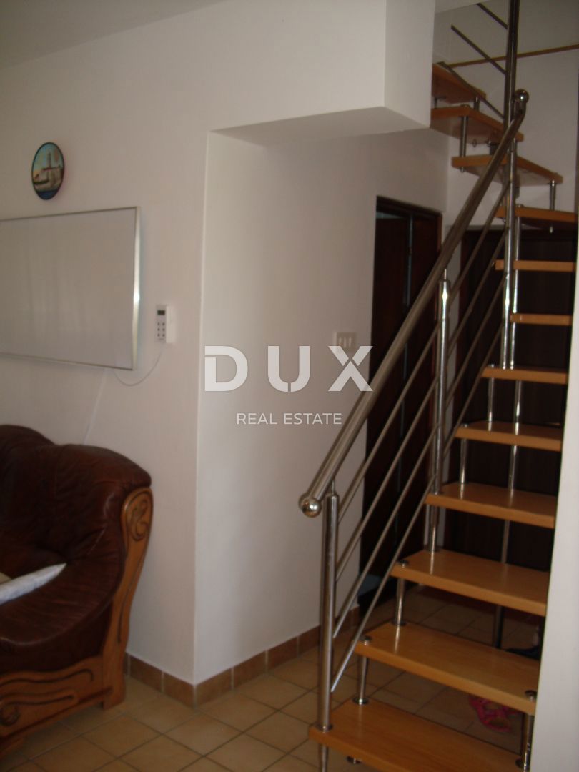 MESTO KRK - Apartma 126 m2 z razgledom in 200 m od morja
