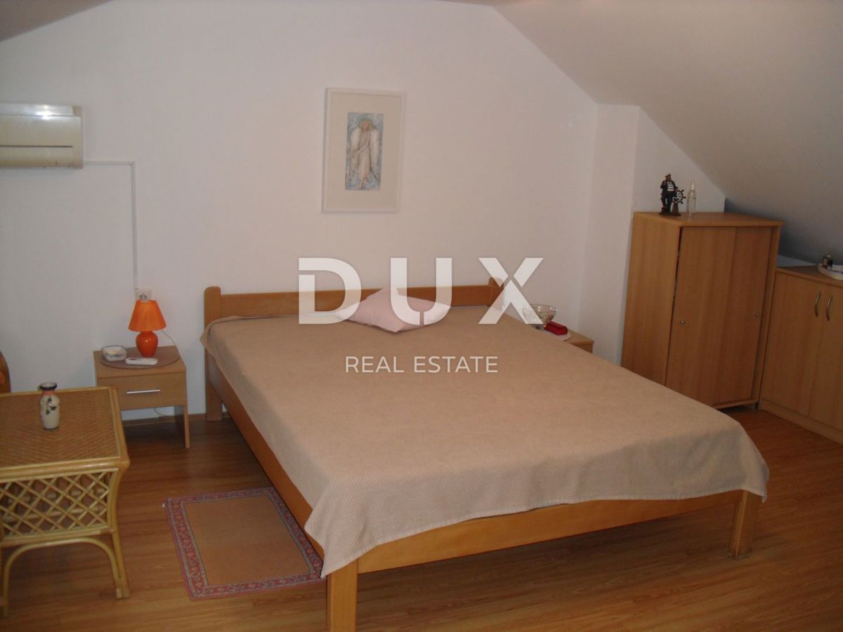 MESTO KRK - Apartma 126 m2 z razgledom in 200 m od morja