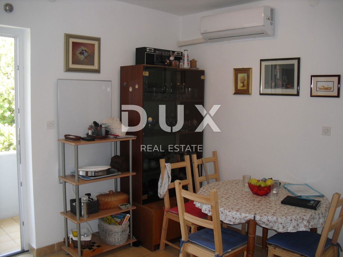 MESTO KRK - Apartma 126 m2 z razgledom in 200 m od morja