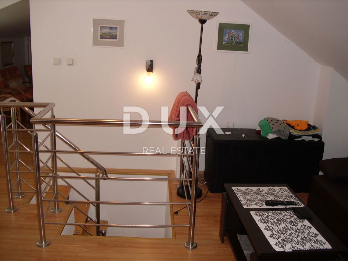 MESTO KRK - Apartma 126 m2 z razgledom in 200 m od morja