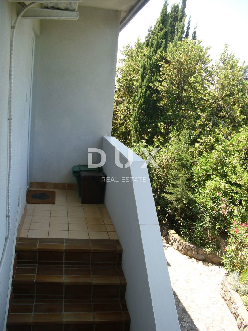 MESTO KRK - Apartma 126 m2 z razgledom in 200 m od morja