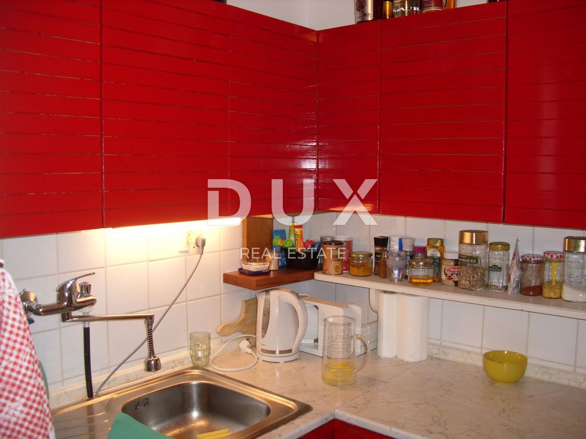 MESTO KRK - Apartma 126 m2 z razgledom in 200 m od morja