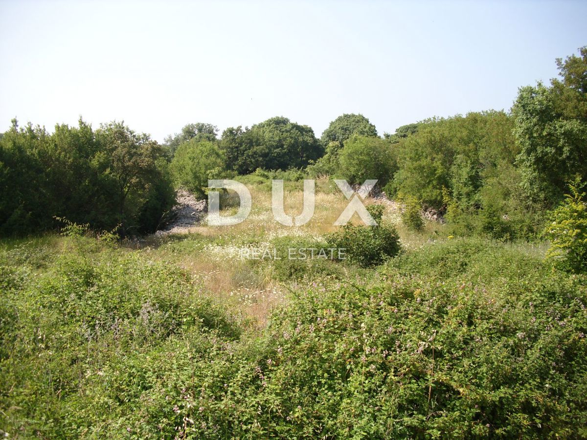 OTOK KRK - Ekskluzivno zemljišče s projektom in dovoljenjem