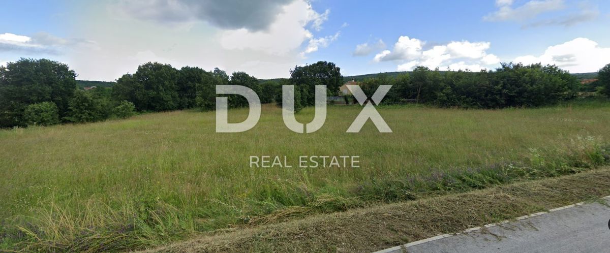 ISTRA, LABIN - Gradbeno zemljišče 750 m² v mirnem predmestju Labina - idealno za družinsko hišo, vilo ali počitniško hišo