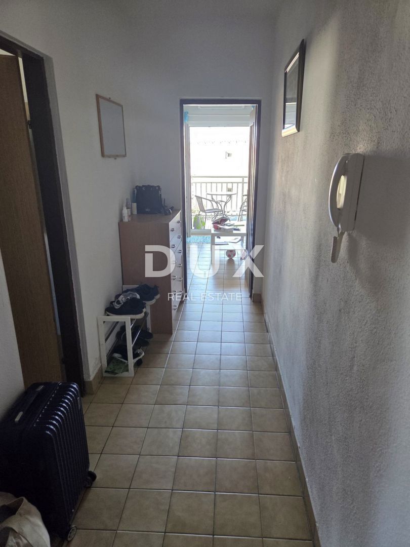 NOVI VINODOLSKI - Apartma 50 m2, 300 m od morja