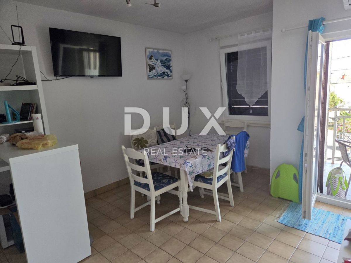 NOVI VINODOLSKI - Apartma 50 m2, 300 m od morja