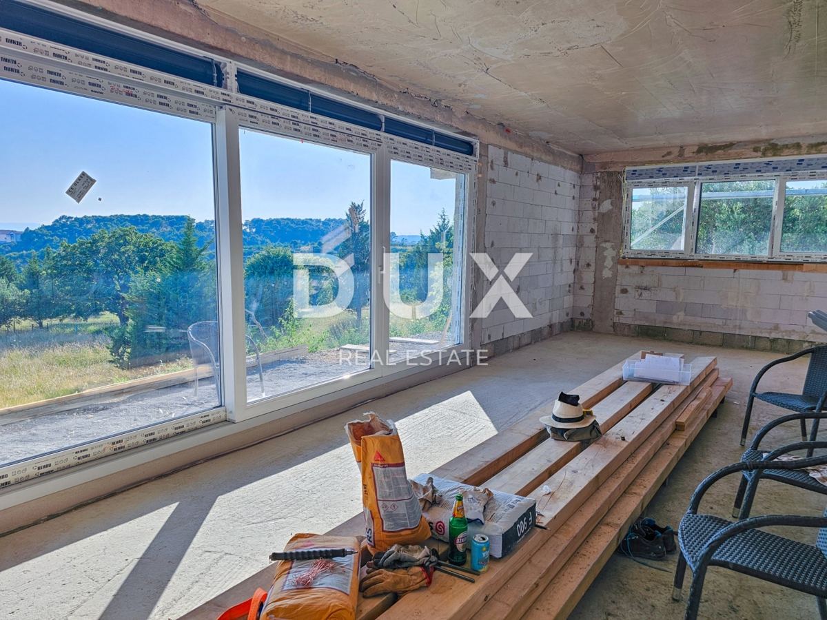 OTOK RAB, BANJOL - Apartma z zasebnim bazenom v zelenem okolju