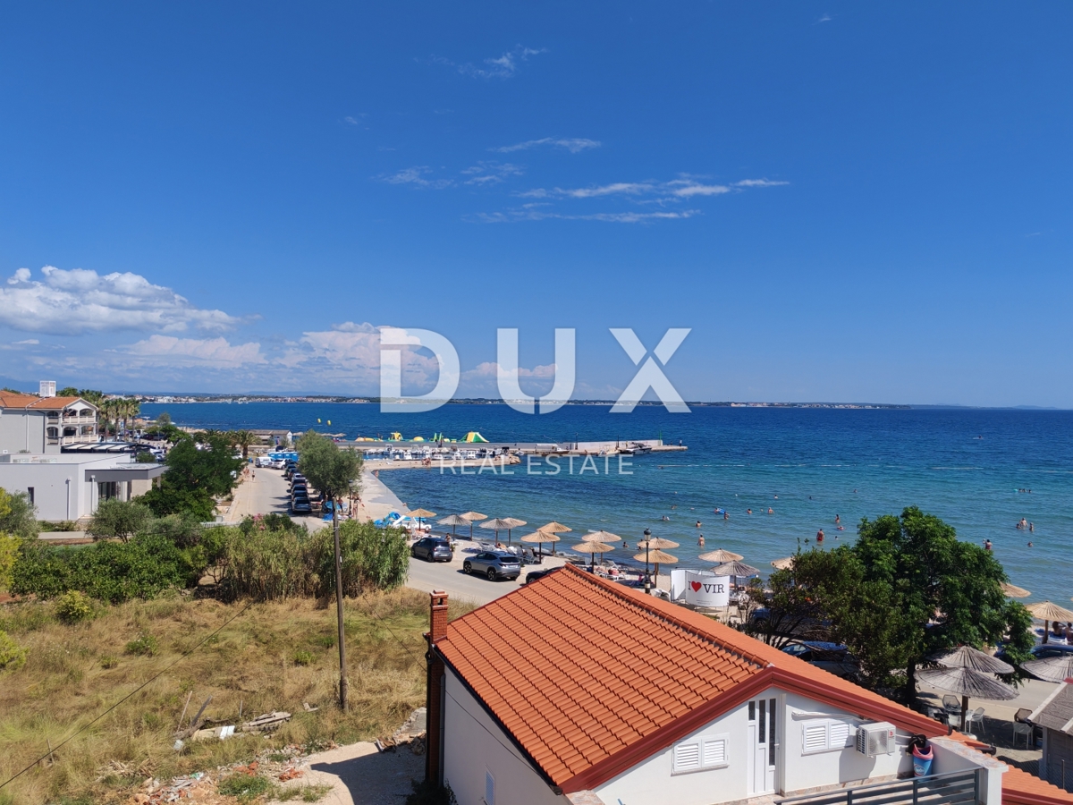 ZADAR, VIR - Luksuzno stanovanje s strešno teraso in čudovitim pogledom na morje pred plažo Jadro! BS4