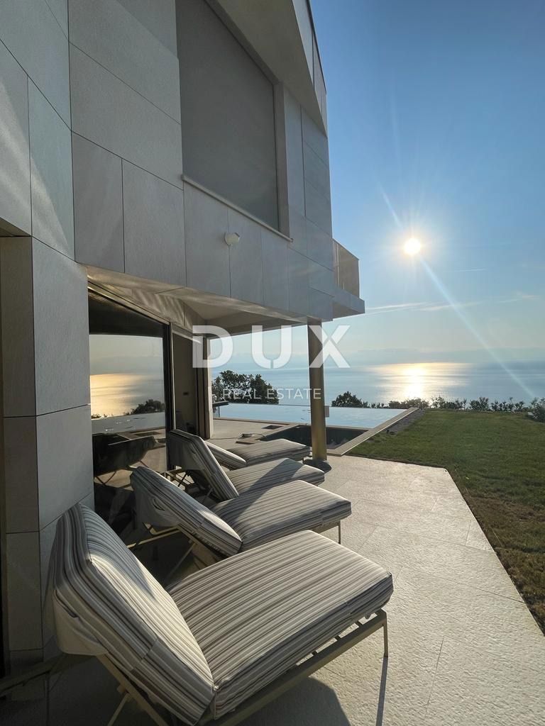 OPATIJSKA RIVIERA - novozgrajena vila, arhitekturna mojstrovina na Opatijski rivieri z morjem na pladnju