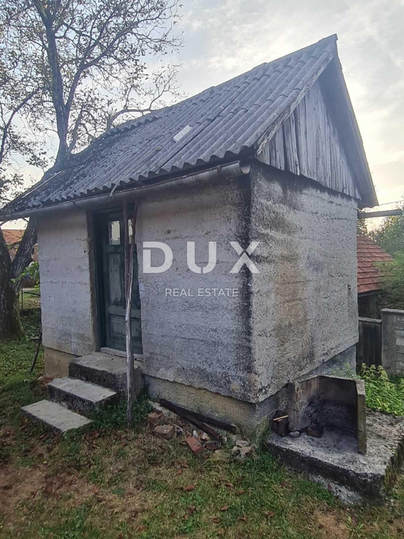 LIKA, DUBRAVE - starinska hiša z velikim vrtom