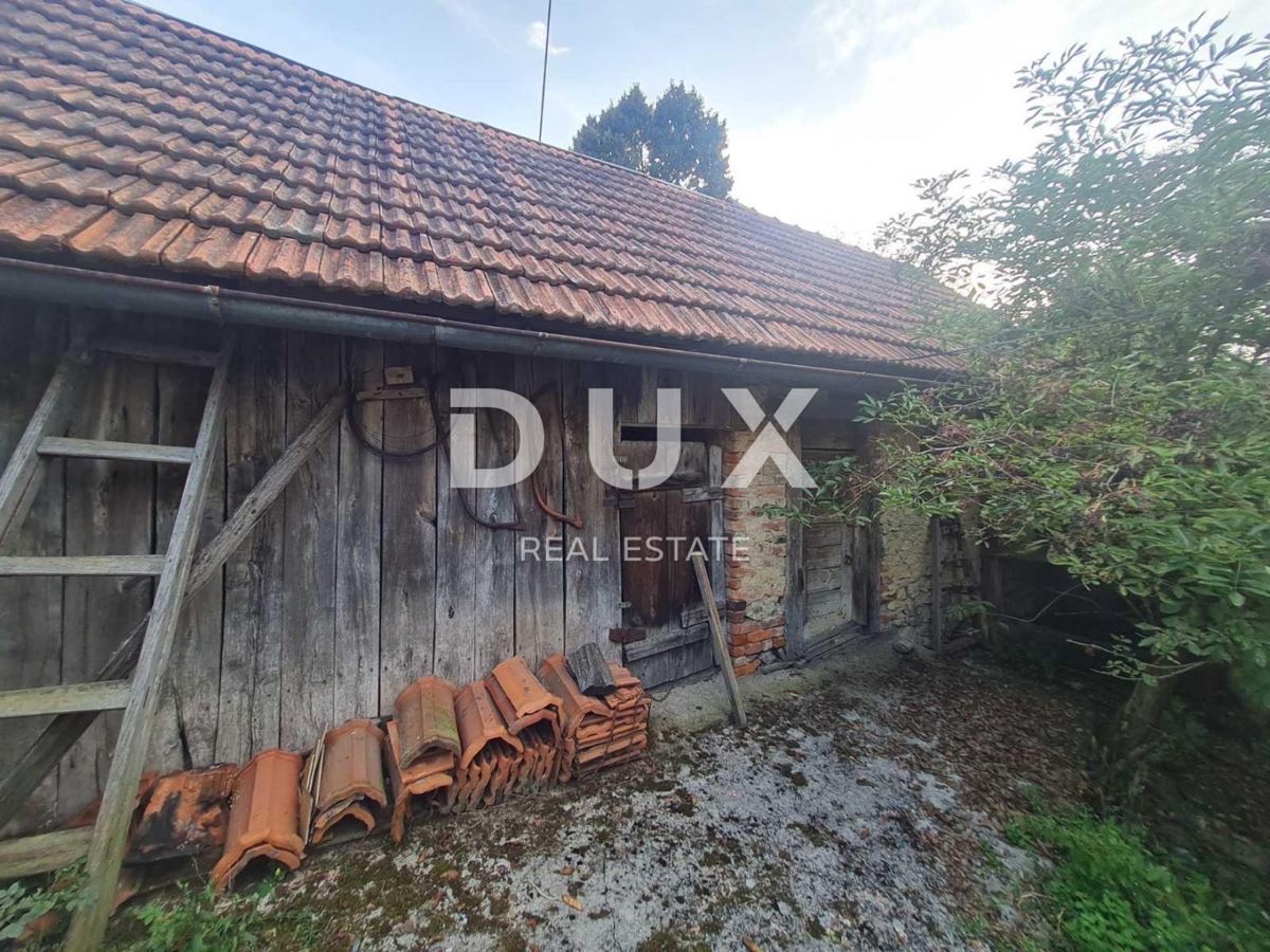 LIKA, DUBRAVE - starinska hiša z velikim vrtom
