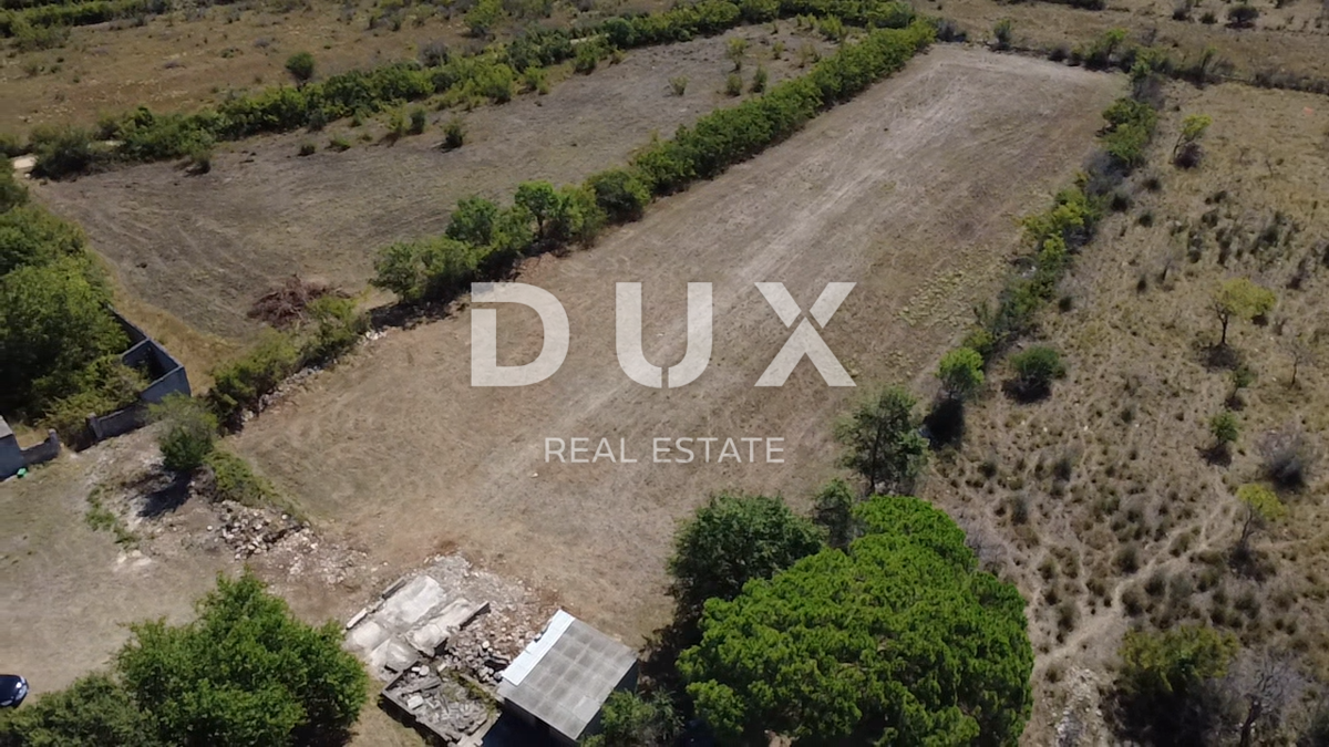 ZADAR, MURVICA - Gradbeno zemljišče na mirni lokaciji! - 650m²