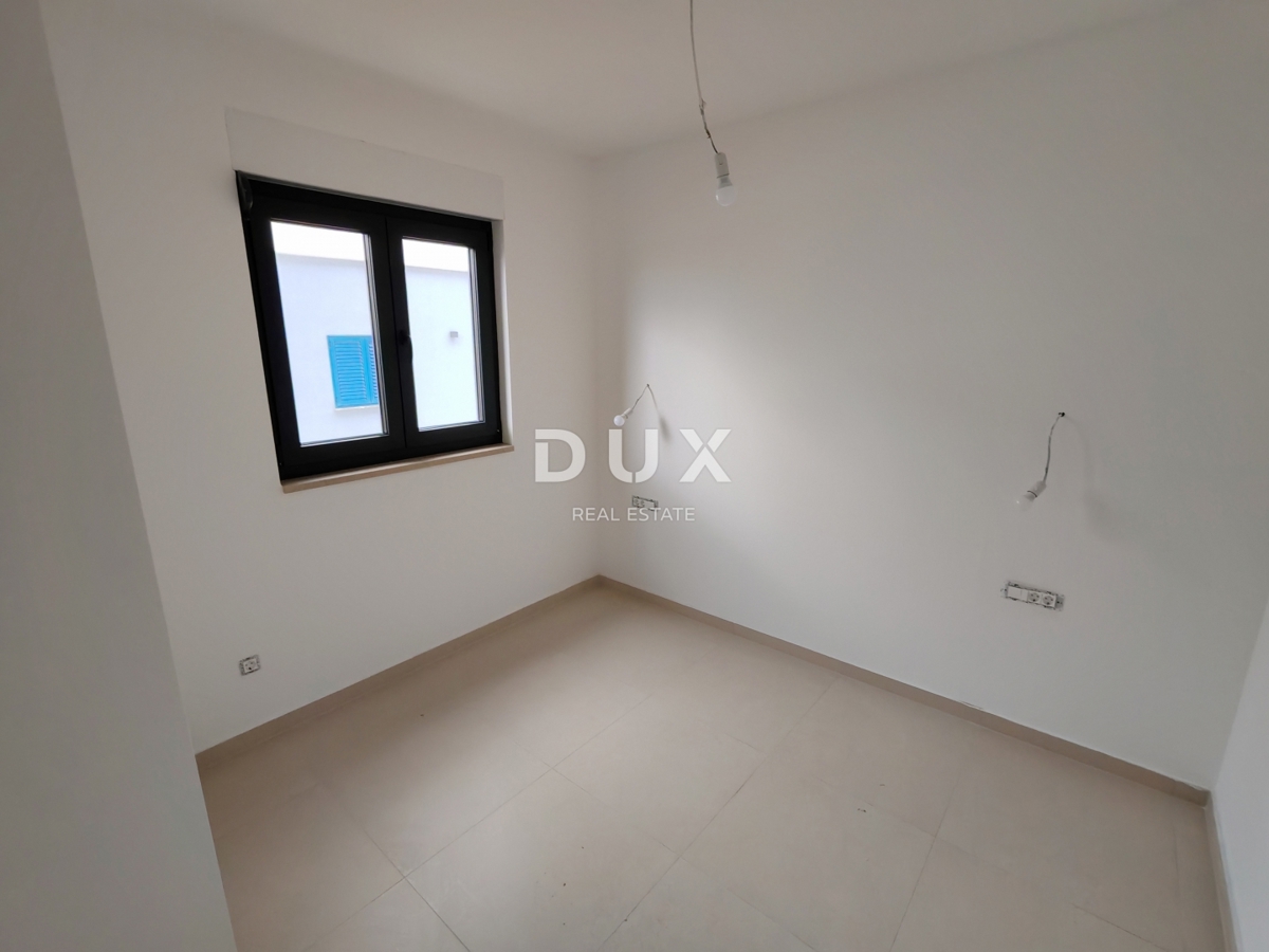 ZADAR, RAŽANAC - Novogradnja! Talno ogrevanje, dvigalo, pogled na morje, shramba...! S2