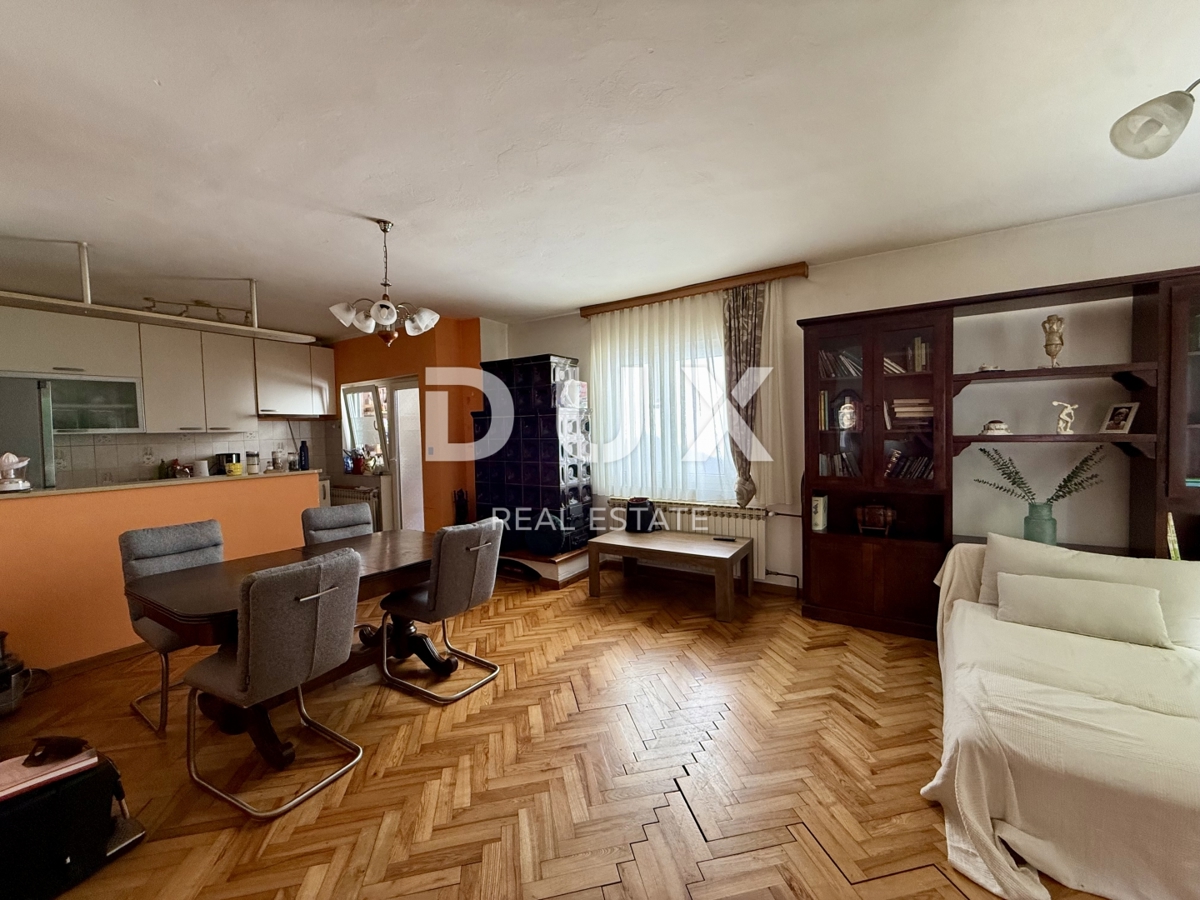 ZAGREB, ČRNOMEREC - Prostorna hiša v treh nadstropjih z garažo!