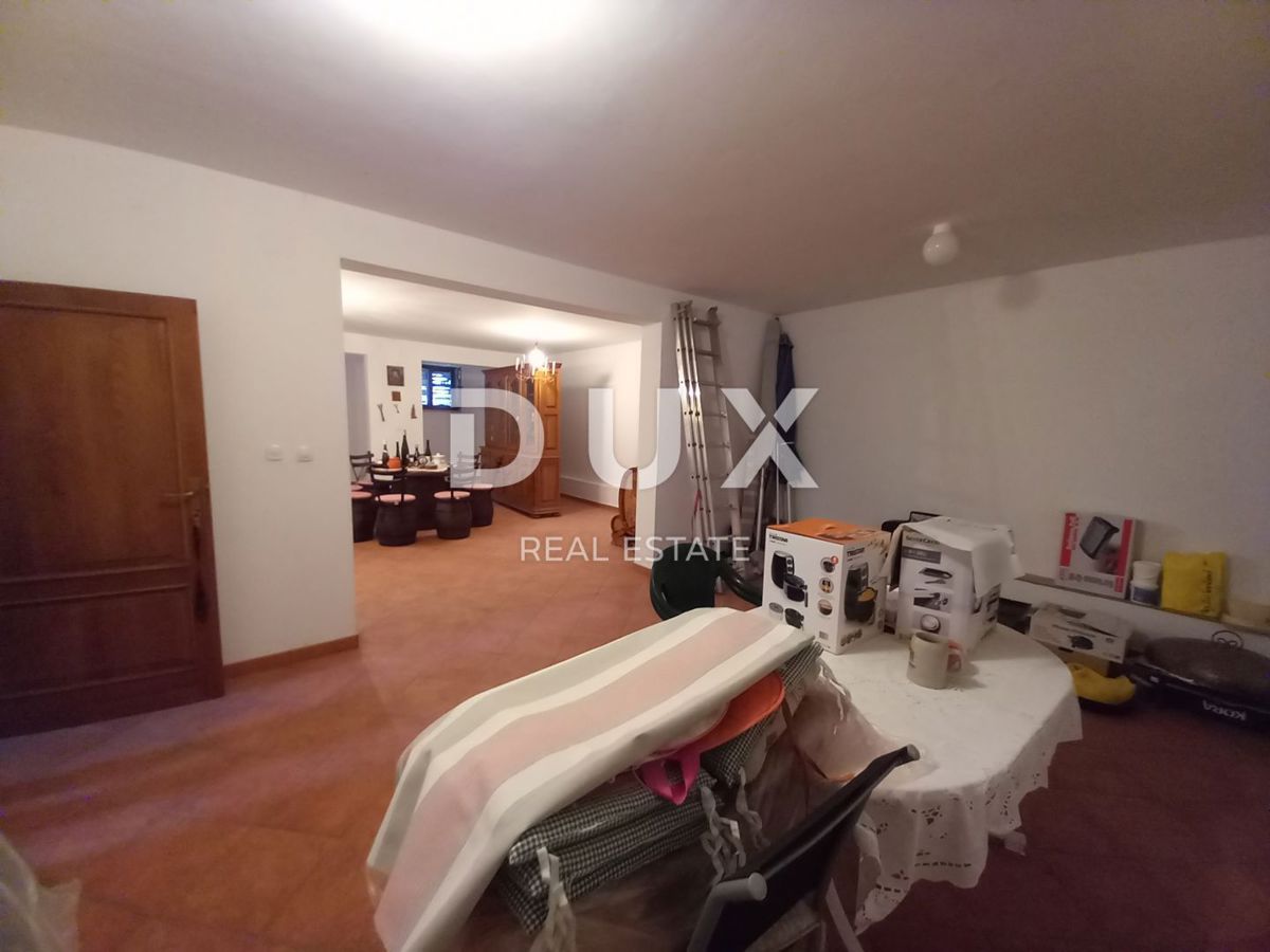 OPATIJA, POLJANE - Čudovita samostojna hiša z bazenom, garažo in pogledom na morje