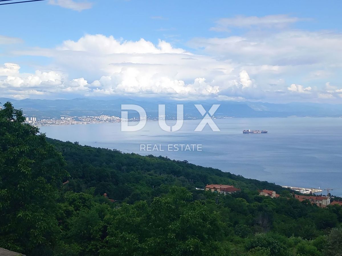 OPATIJA, POLJANE - Čudovita samostojna hiša z bazenom, garažo in pogledom na morje