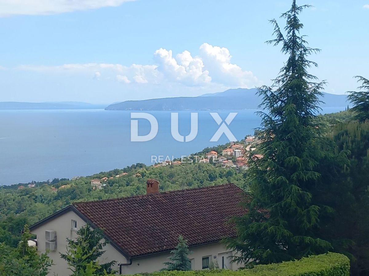 OPATIJA, POLJANE - Čudovita samostojna hiša z bazenom, garažo in pogledom na morje
