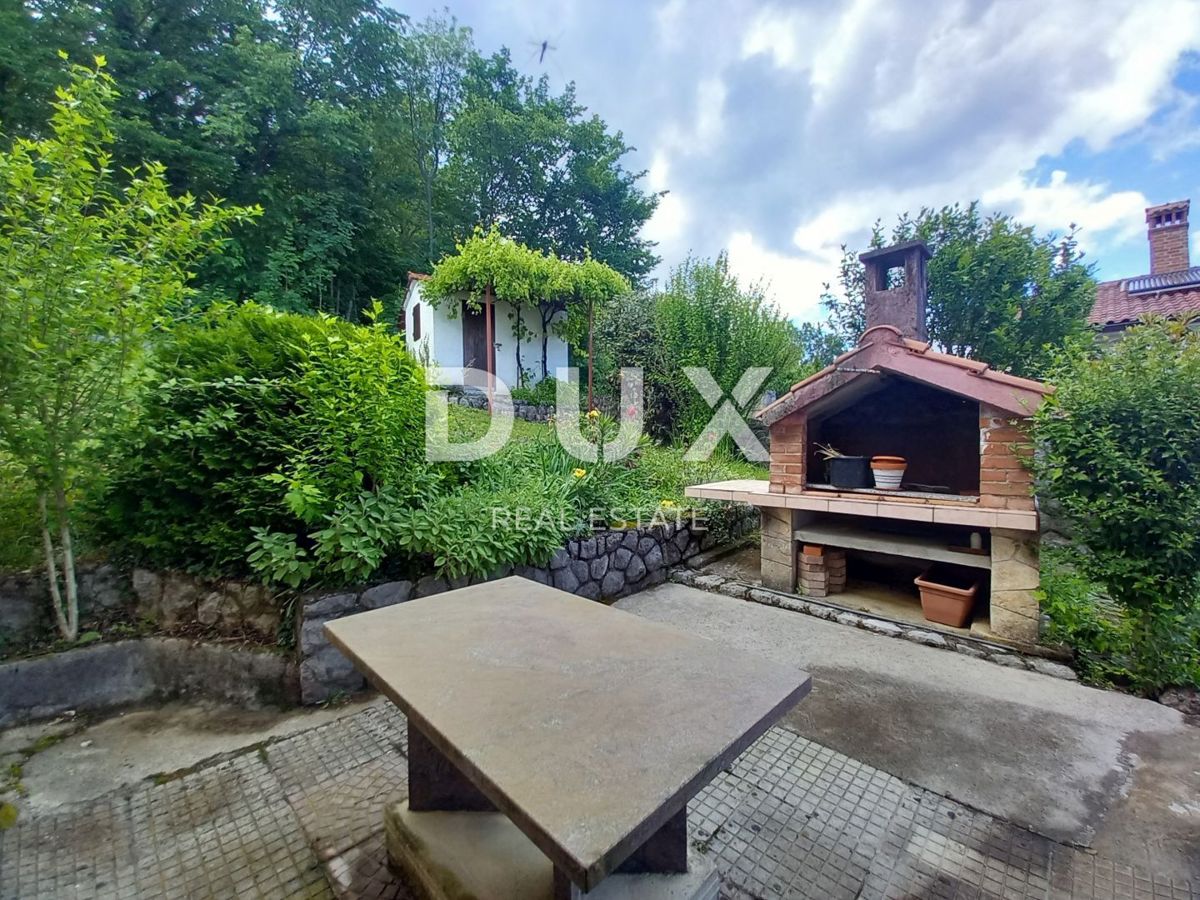OPATIJA, POLJANE - Čudovita samostojna hiša z bazenom, garažo in pogledom na morje
