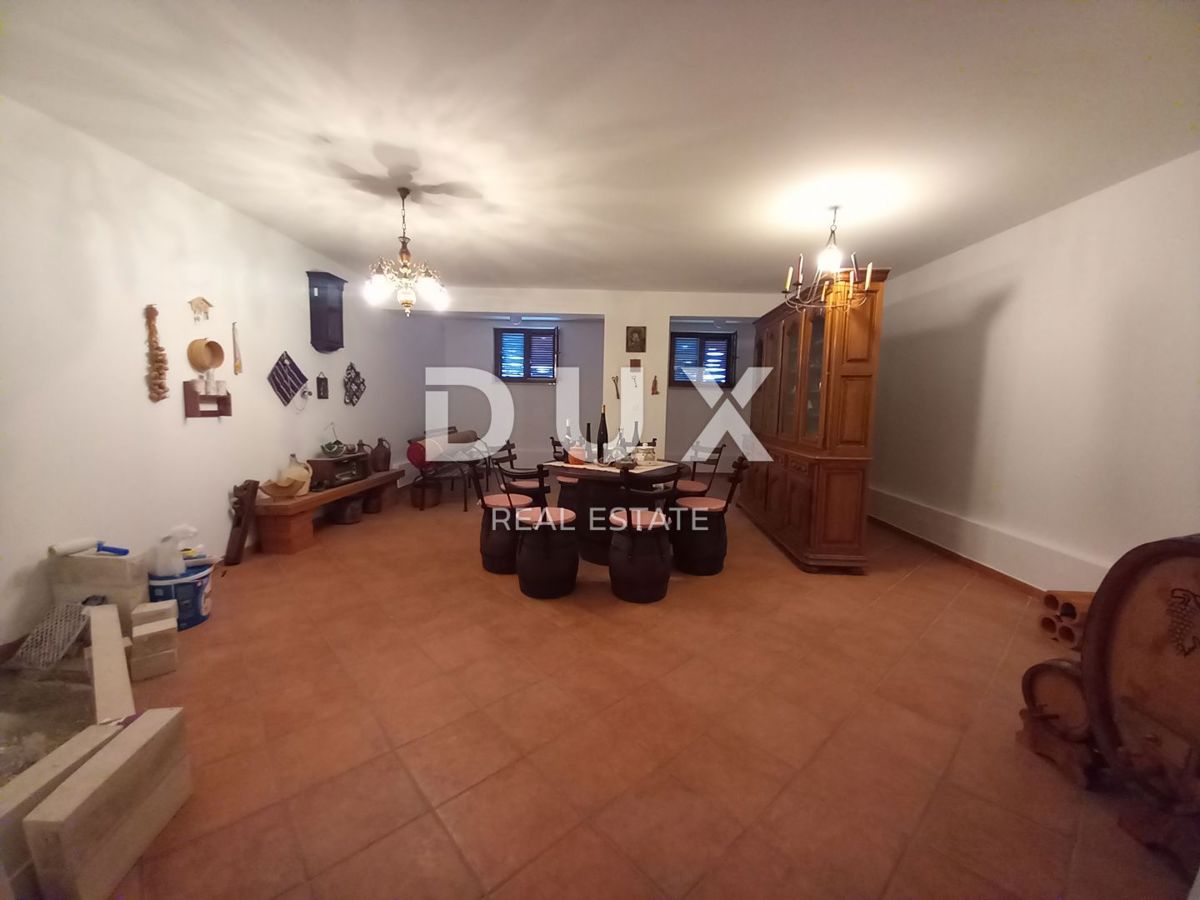 OPATIJA, POLJANE - Čudovita samostojna hiša z bazenom, garažo in pogledom na morje