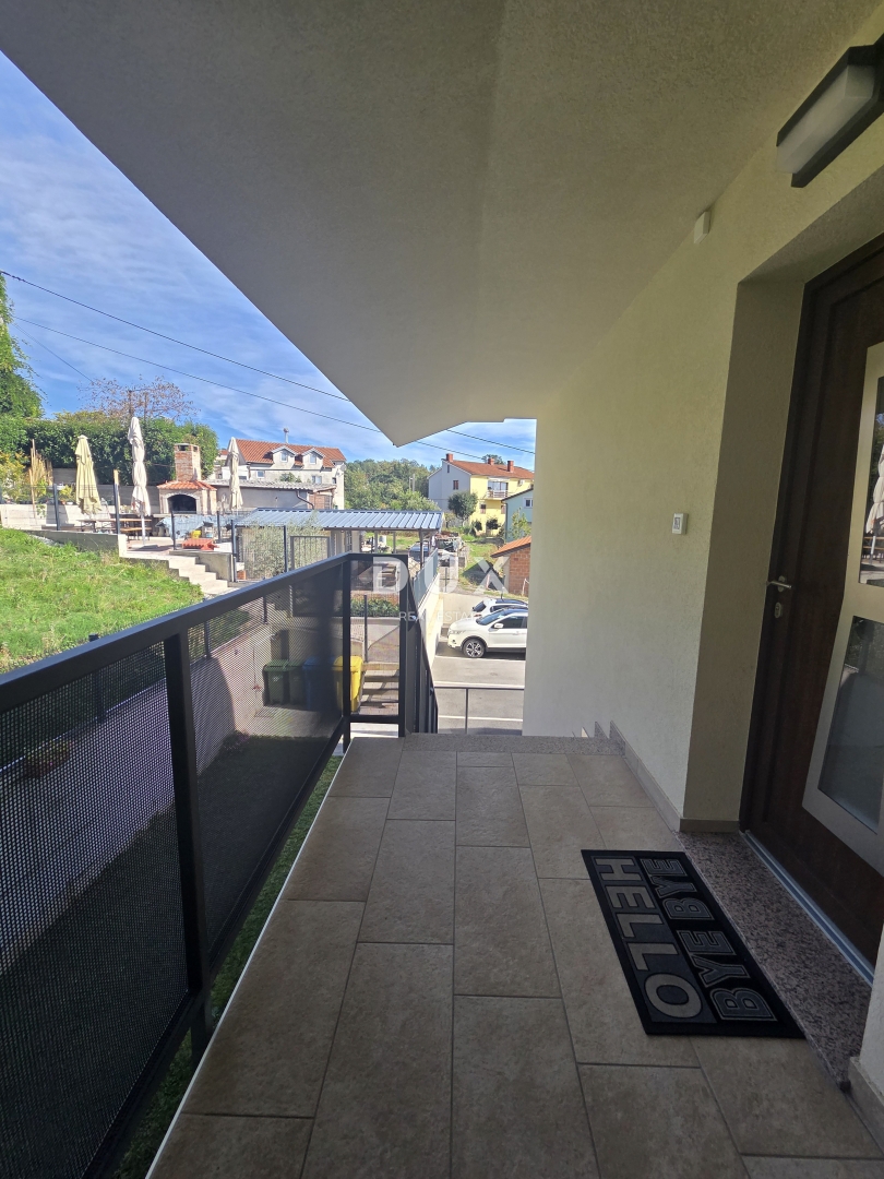 VIŠKOVO, CENTER - stanovanje 76m2, novogradnja, dnevna soba + 2 spalnici, pokrito parkirišče - VRHUNSKI PROSTOR!!! 