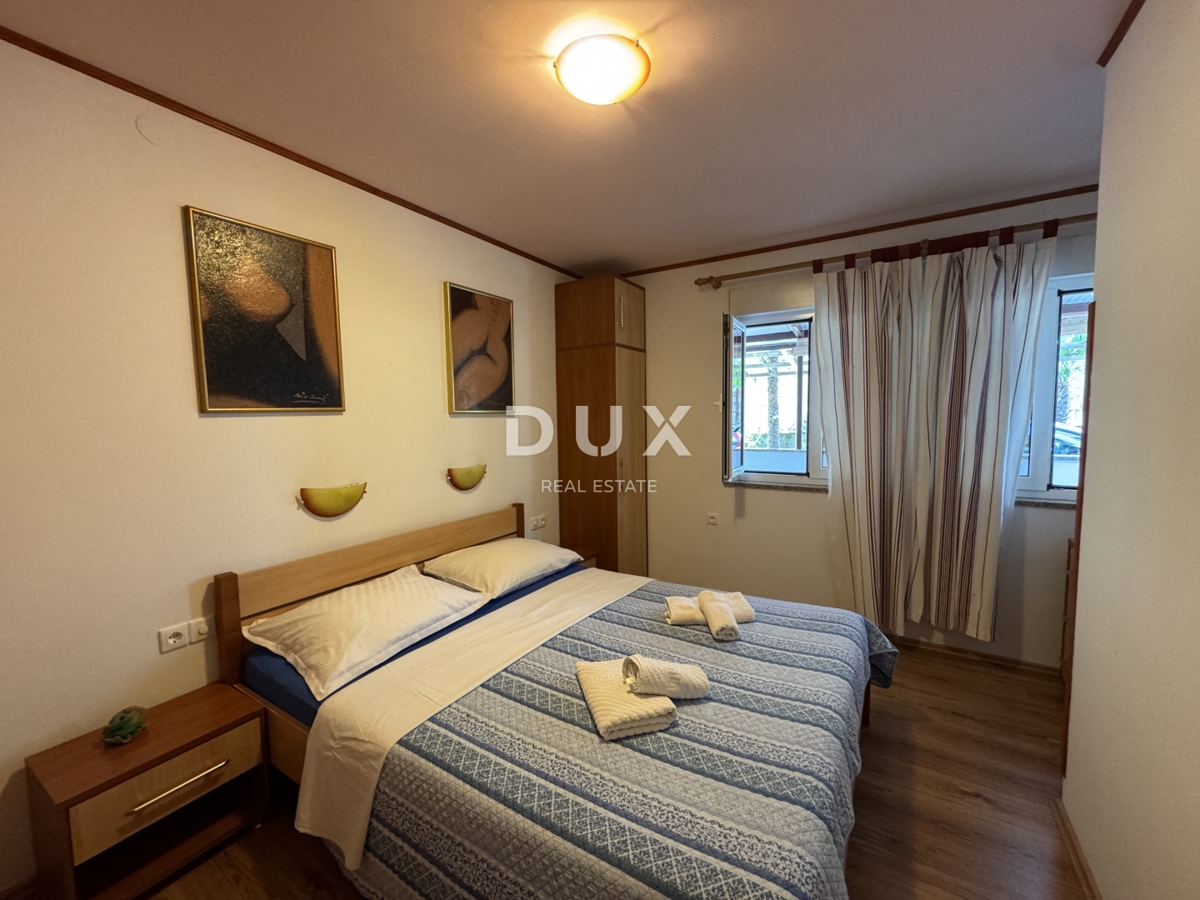 OPATIJA, MOŠĆENIČKA DRAGA - stanovanje s teraso v pritličju, 4 minute hoje do plaže, GARAŽA!