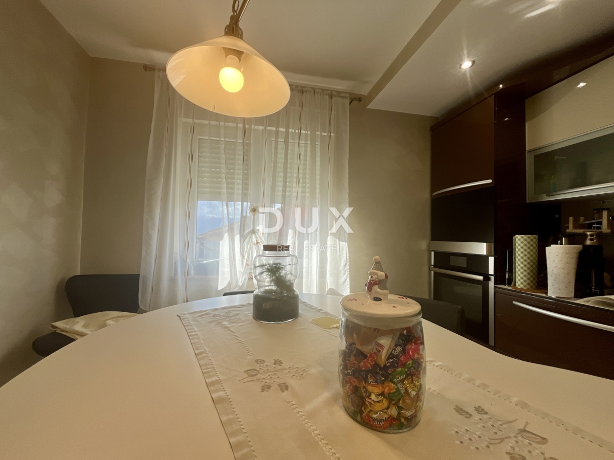 RIJEKA, G. ZAMET - Dvostanovanjsko stanovanje s 4 spalnicami in panoramskim razgledom