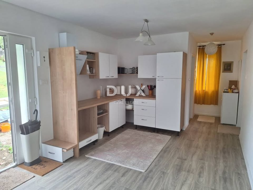 VRBOVSKO - urejena hiša s čudovitim vrtom