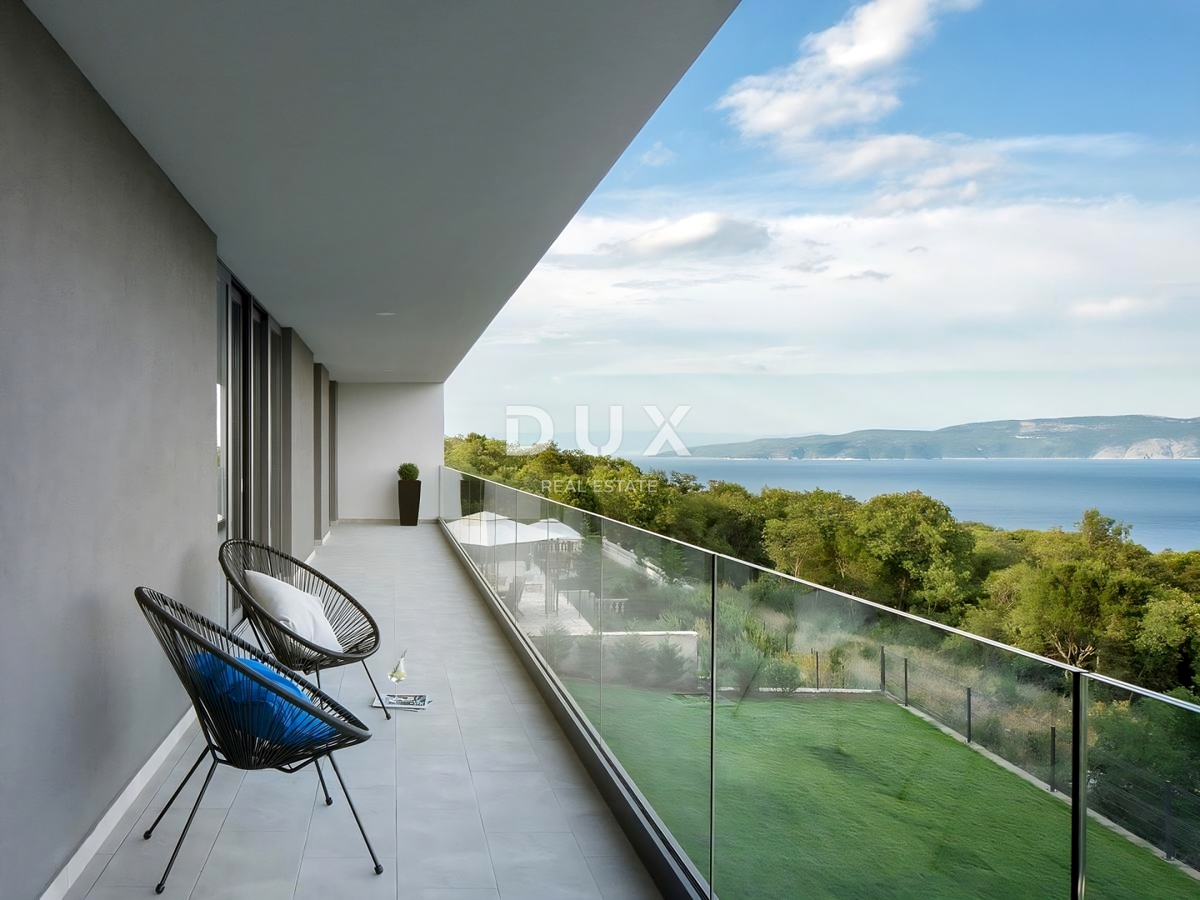ISTRA, RABAC - Moderna vila s panoramskim pogledom na morje