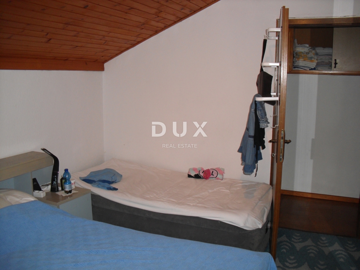 OTOK KRK, ZALIV SOLINE - Samostojna hiša 100 m od morja