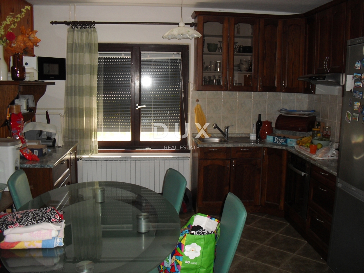 OTOK KRK, ZALIV SOLINE - Samostojna hiša 100 m od morja