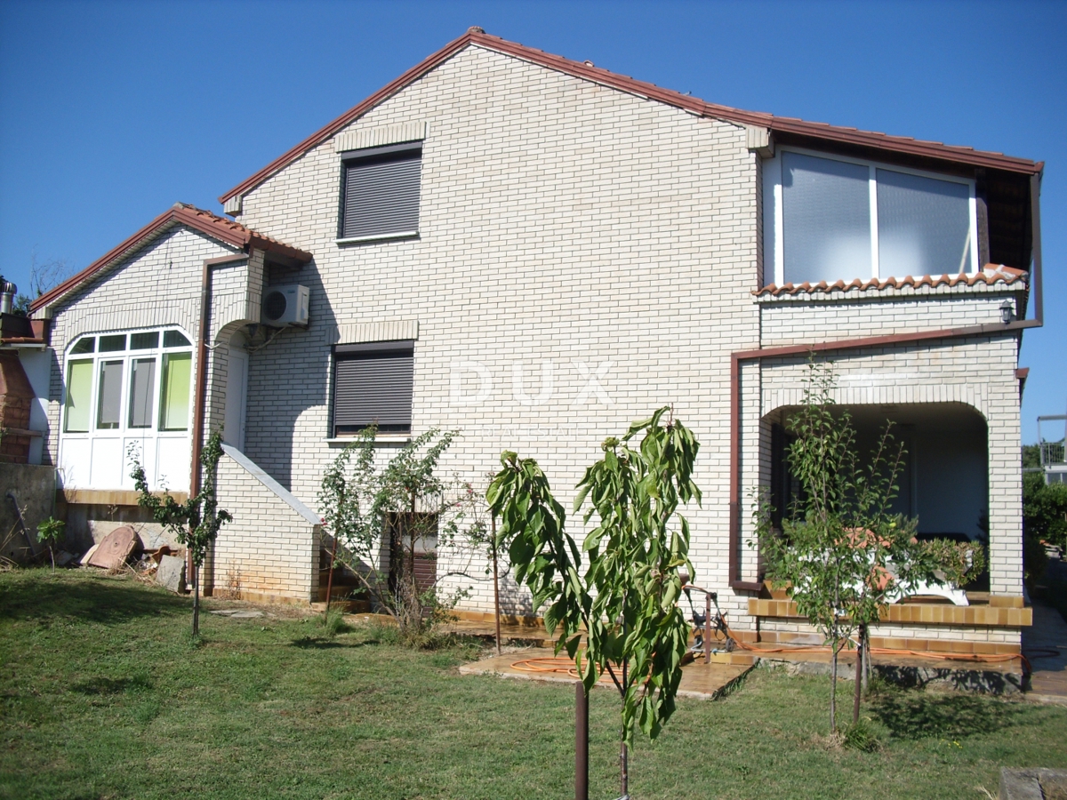 OTOK KRK, ZALIV SOLINE - Samostojna hiša 100 m od morja