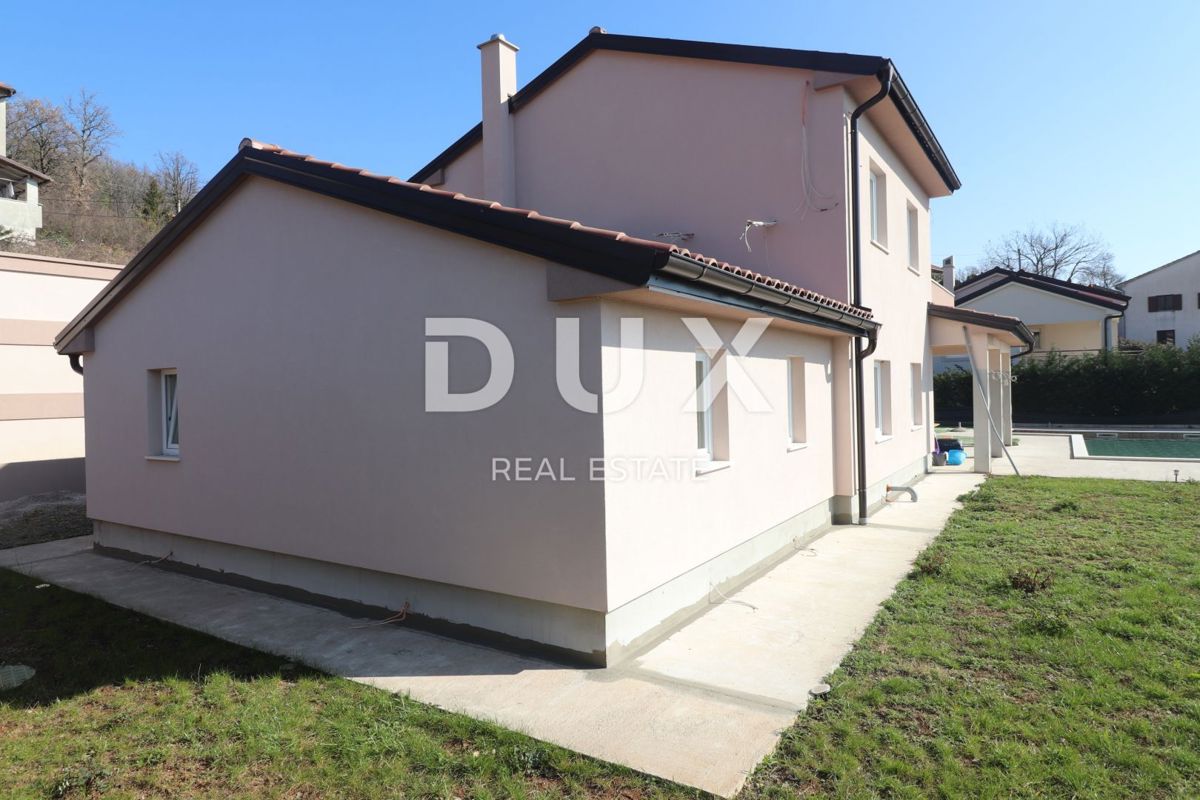 OPATIJA, BREGI - Novozgrajena hiša z bazenom in pogledom na morje