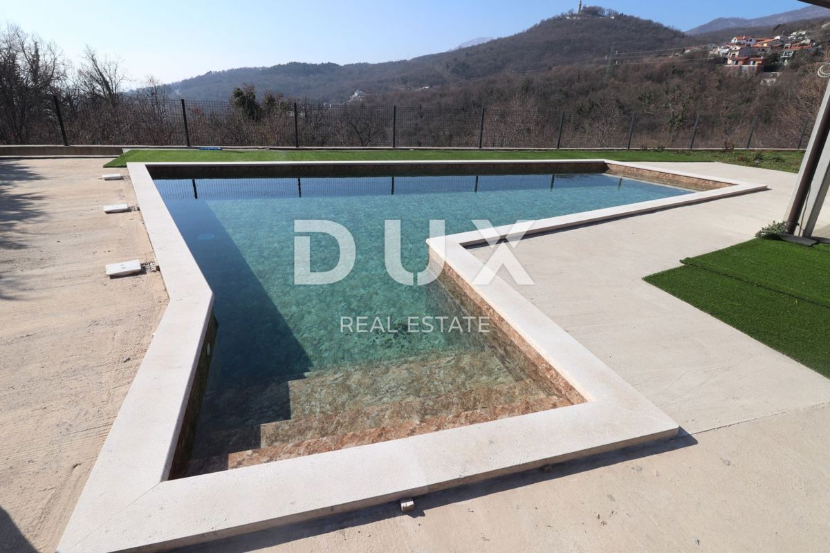 OPATIJA, BREGI - Novozgrajena hiša z bazenom in pogledom na morje