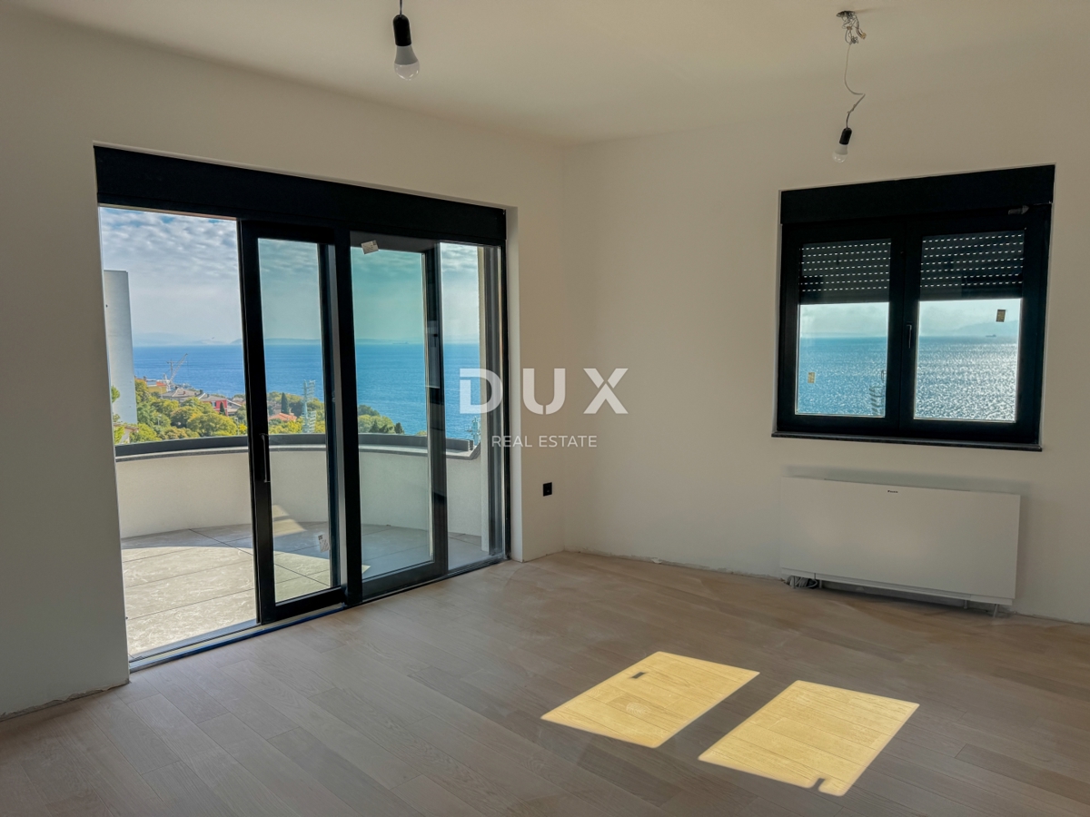 RIJEKA, KANTRIDA - 136 m2 veliko stanovanje v luksuzni novogradnji le 250 metrov od morja z garažo in panoramskim pogledom na morje
