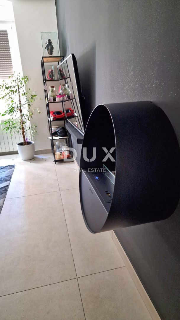 RIJEKA, CENTER - opremljeno 2-sobno stanovanje + dnevna soba s teraso