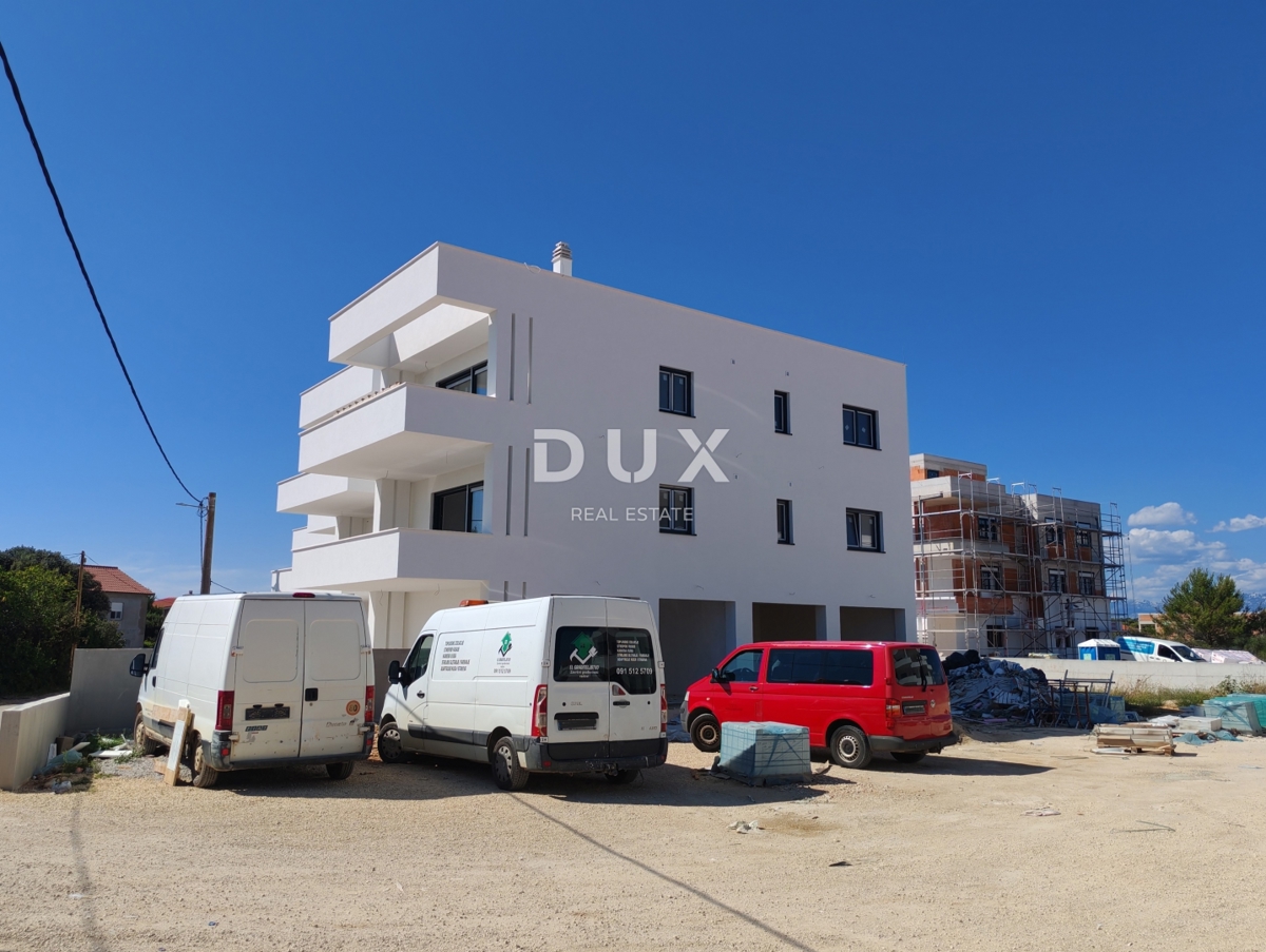 ZADAR, ZATON - Dvoetažni penthouse s čudovitim razgledom 95 metrov od morja! SB3